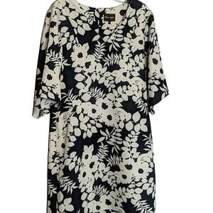 EUC Floral Shift Dress Phase Eight